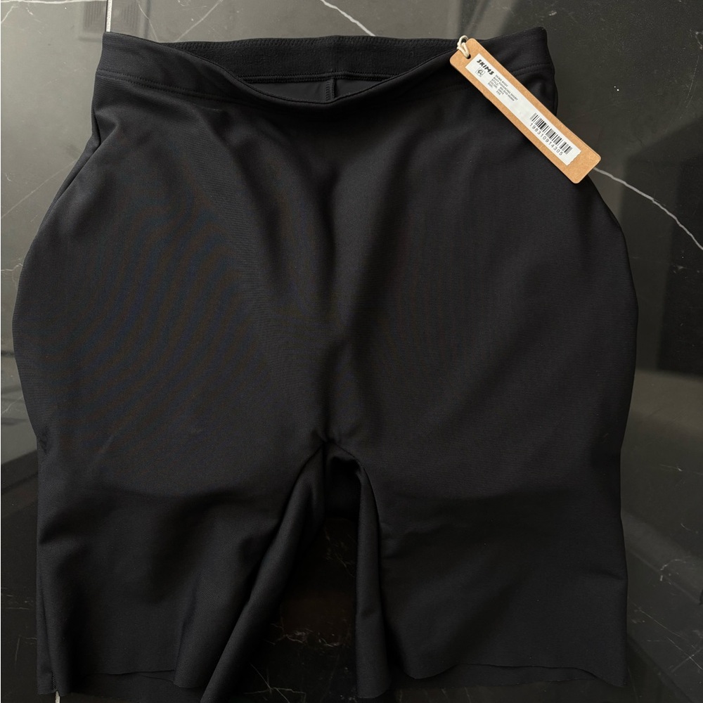 SKIMS Butt Enhancing Padded Shorts